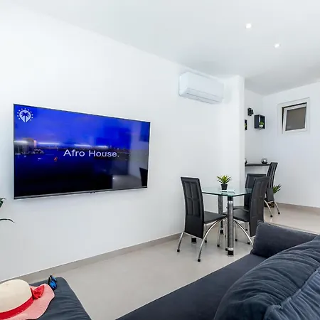 3 Charming In Americas 아파트 플라야데라스아메리카스