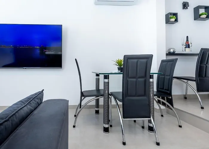 3 Charming In Americas * Playa de las Americas (Tenerife)